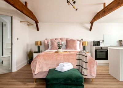 Stargaze, a luxury chalet with a hot tub, sleeps two | Downwood Holidays, Dorset